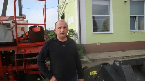 Заступник голови господарства Юрій Бєлінський