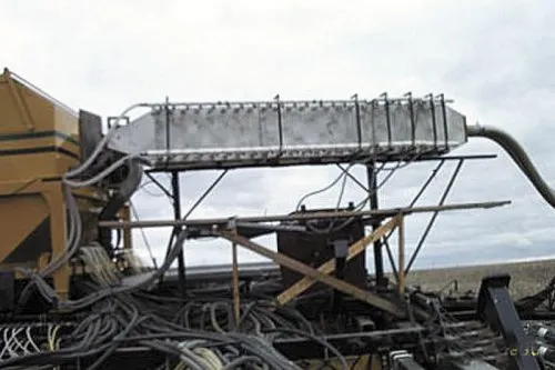 Теплообмінник для охолодження вихлопних газів, який використовує канадський фермер Дастін Вільямс
