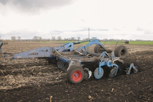 RUBIN 10 забезпечує якісний обробіток ґрунту незалежно від його стану та наявності на поверхні пожнивних решток