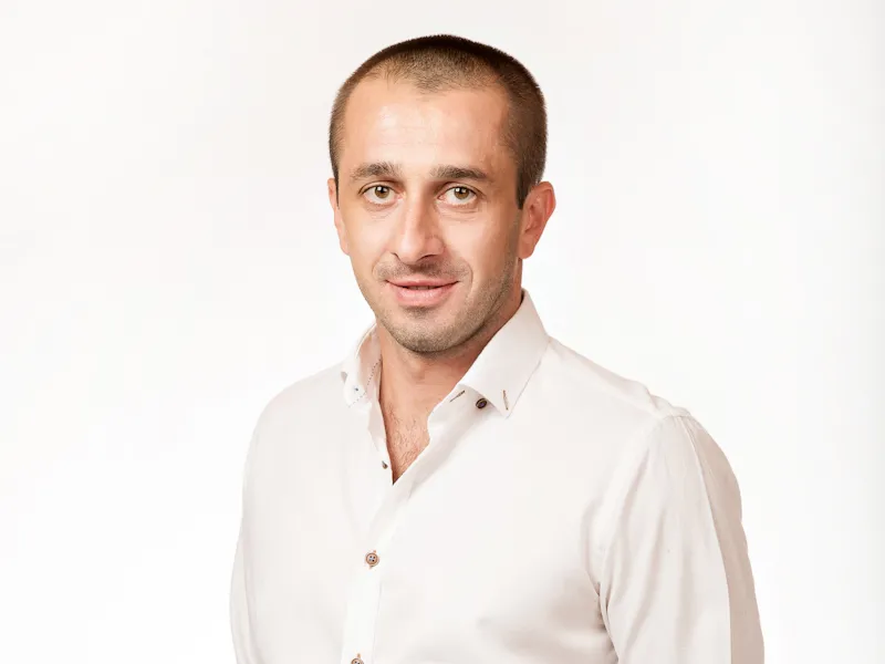 Олександр МИТНИК